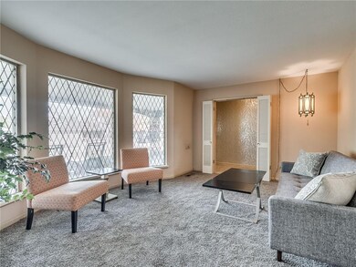 4232 NW 60th Place, Oklahoma City, OK 73112 - photo 6