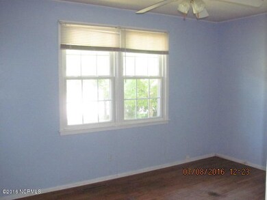 527 Henderson Dr, Jacksonville, NC 28540 - photo 5