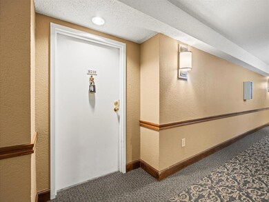 Crystal Bay at Feather Sound unit B210, Clearwater, FL 33762 - photo 4