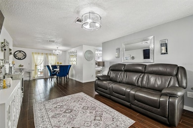 unlisted-address, Tampa, FL 33618 - photo 6