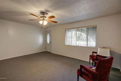 Living room 2