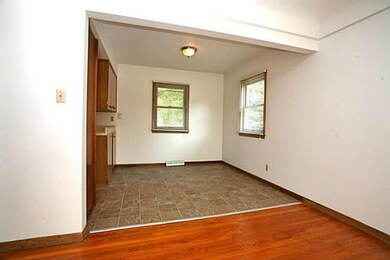 4203 40th St, Des Moines, IA 50310 - photo 3