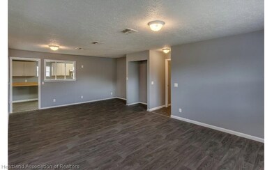 128 E Royal Palm St, Lake Placid, FL 33852 - photo 5