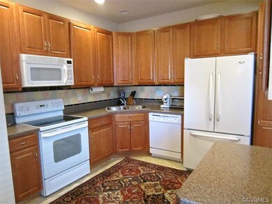 Eat-in Kitchen features Recessed Lighting, Easy Ca