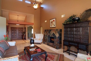 Living Room/Front Foyer