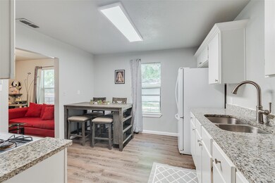 206 Hobson St, Weatherford, TX 76086 - photo 3