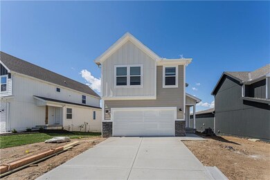 8749 SW Brickell Dr, Blue Springs, MO 64064 - photo 2