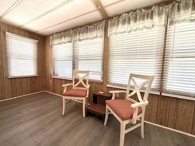 1071 Donegan Rd unit 938, Largo, FL 33771 - photo 3