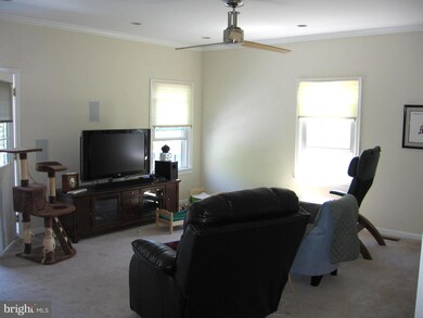 6112 Rosedale Dr, Hyattsville, MD 20782 - photo 7