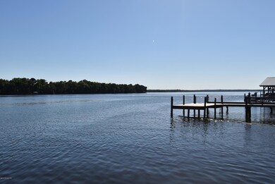 Dock and River DSC_0133 (2)