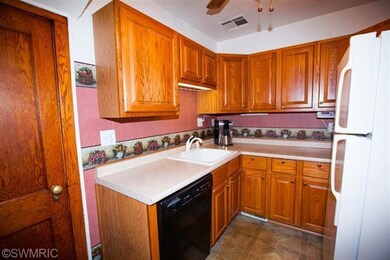 747 Knapp St NE, Grand Rapids, MI 49505 - photo 5