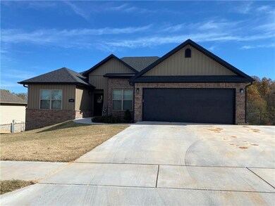 980 Infantry Ln, Prairie Grove, AR 72753 - photo 2