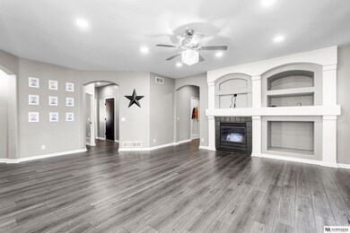 9304 S 28th St, Bellevue, NE 68147 - photo 5