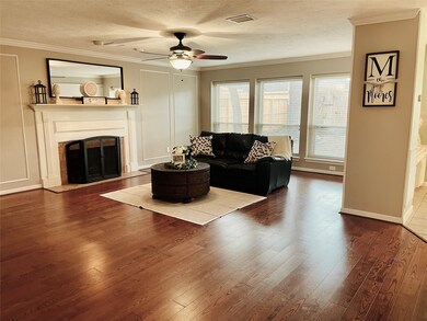 7407 Knoll Cliff Ct, Houston, TX 77095 - photo 5