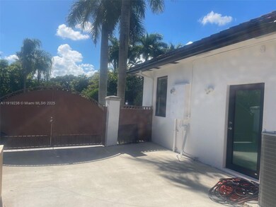 8775 SW 164th St unit 1, Palmetto Bay, FL 33157 - photo 4