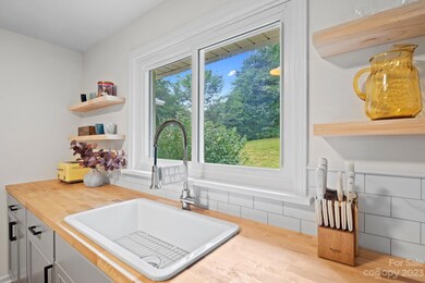 17 Jim Creek Rd, Burnsville, NC 28714 - photo 6