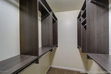 6_master closet