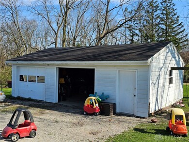 891 Fielding Rd, Sidney, OH 45365 - photo 4