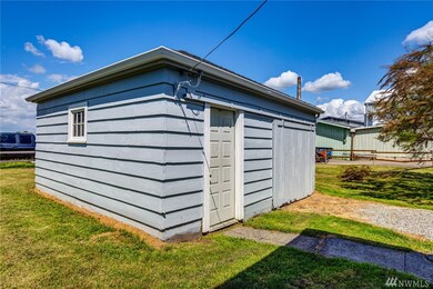 312 W Main St, Everson, WA 98247 - photo 7