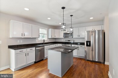 329 Chestnut Rd, Linthicum Heights, MD 21090 - photo 5