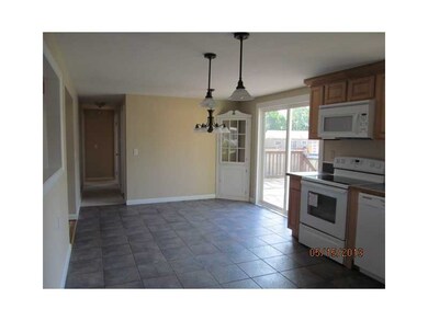 32 Deerfield Dr, Warwick, RI 02886 - photo 3