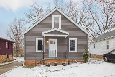 1739 E 298th St, Wickliffe, OH 44092 - photo 2