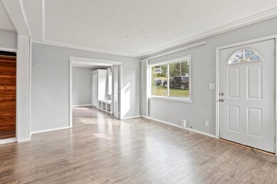 637 N Broadway St, Tekoa, WA 99033 - photo 6