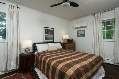 44 Myrtle St, Saratoga Springs, NY 12866 - photo 7