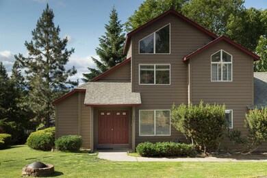 801 NW Roanoke Ave, Bend, OR 97701 - photo 2