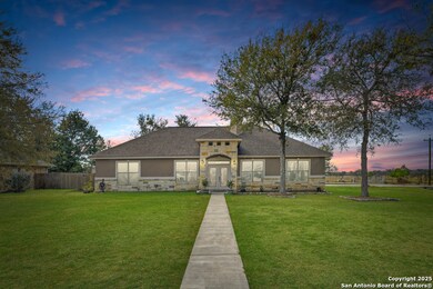 1310 Hunters Ct, Seguin, TX 78155 - photo 3