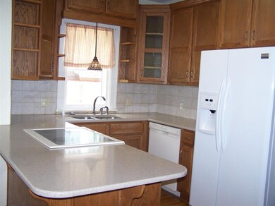 1635 Osage St, Manhattan, KS 66502 - photo 6