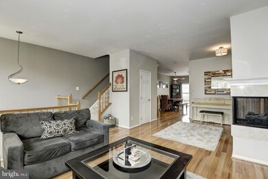 2570 James Madison Cir, Herndon, VA 20171 - photo 6