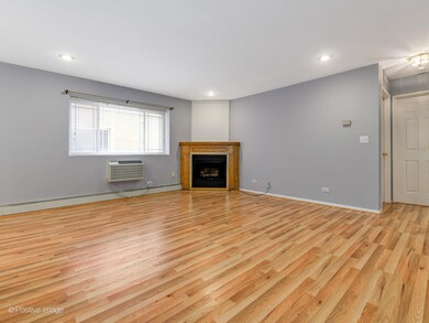 Sheridan Balmoral Apartments unit 208, Chicago, IL 60640 - photo 3