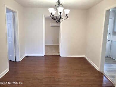 2034 Sprinkle Dr, Jacksonville, FL 32211 - photo 6