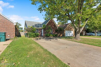 7161_Lynnease_Dr_Southaven_MS_38671-Exte