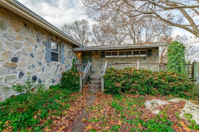 4851 Hillsdale Cir, Chattanooga, TN 37416 - photo 5