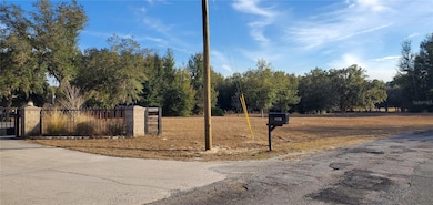 PROPERTY WITH TREES