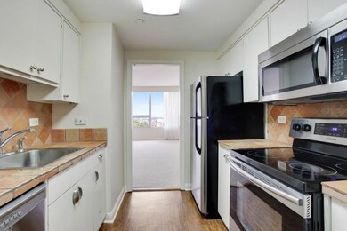 Kitchen - Brand new stainless appliances.