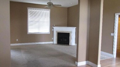 602 Tucker Bay Cir, Nixa, MO 65714 - photo 2