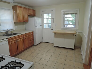 24 Gay St unit 2, Newton, MA 02460 - photo 3