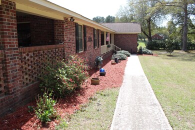 145 Raymond Rd, Orangeburg, SC 29118 - photo 3