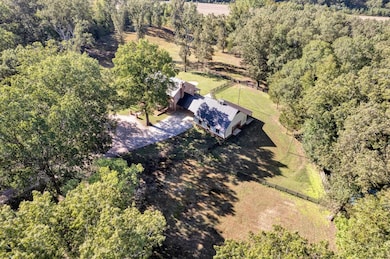 Drone / aerial view featuring a rural view