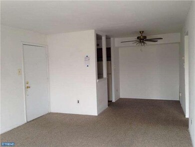 6925 Hilltop Dr unit 925, Brookhaven, PA 19015 - photo 2