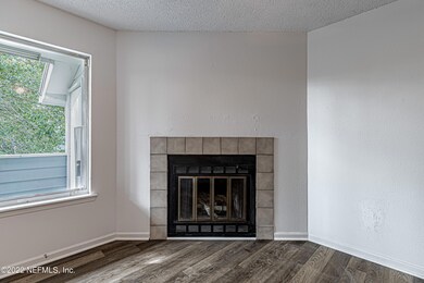 10-Fireplace