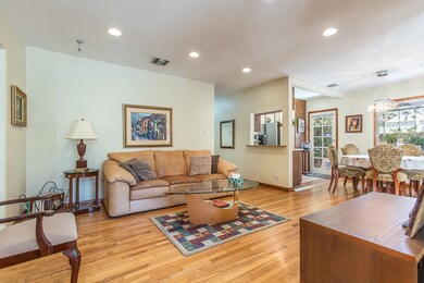 4636 Santa Lucia Dr, Woodland Hills, CA 91364 - photo 7