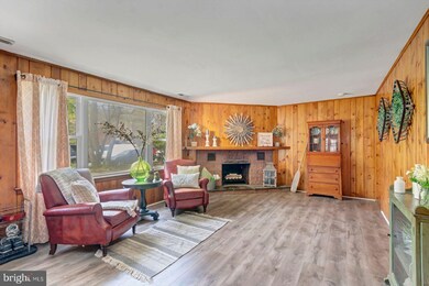 137 Mohawk Trail, Medford, NJ 08055 - photo 3