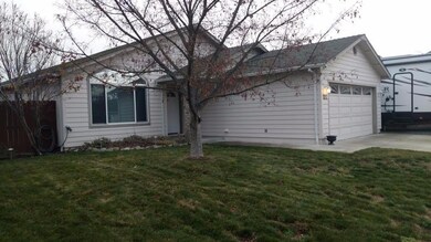 1212 Wedgewood Dr unit 5, Central Point, OR 97502 - photo 2