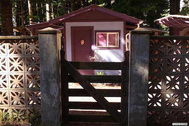 66 Kahakapao Rd unit A, Makawao, HI 96768 - photo 2