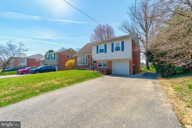 4504 Chandler Dr, Brookhaven, PA 19015 - photo 3