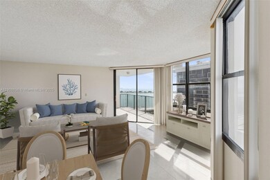 Brickell Condos unit B1408, Miami, FL 33129 - photo 2
